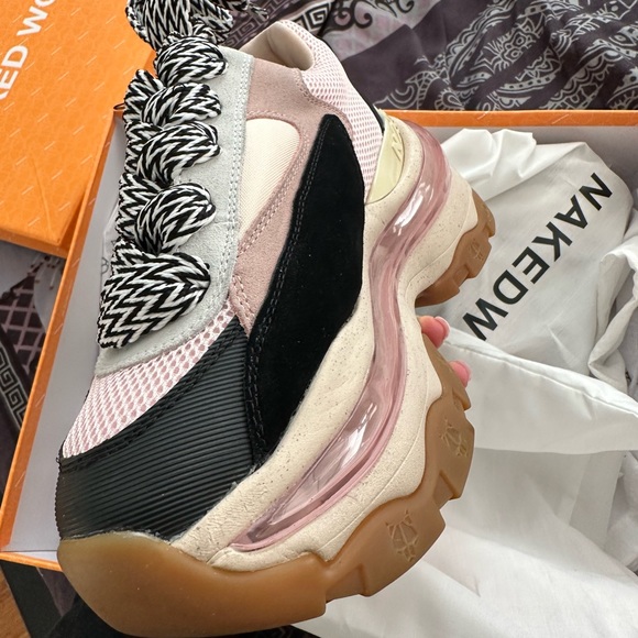 I'm selling my sneakers Naked Wolf, in perfect condition🤩 - Picture 5 of 7